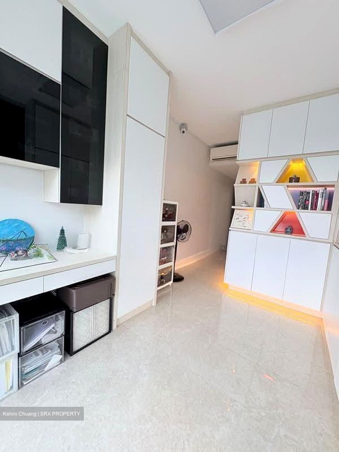 The Santorini (D18), Condominium #633823261